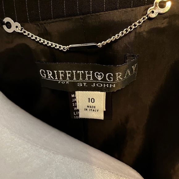 St. John Black Pinstripe Skirt Suit Griffith and Gray, Made in Italy - Picture 7 of 7